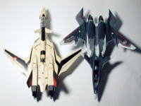 サイズ比較　ハセガワ　YF-19